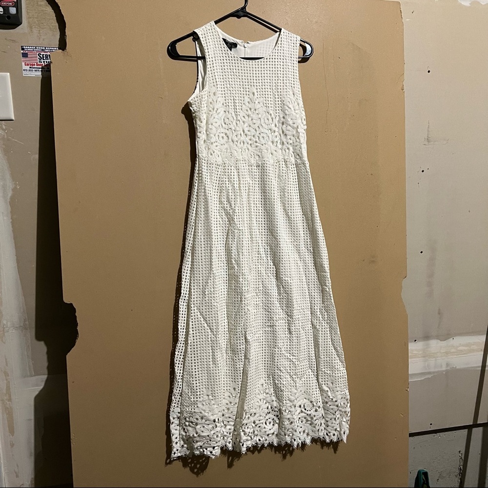 Alfani size 2 white long lace islet cut maxi dress